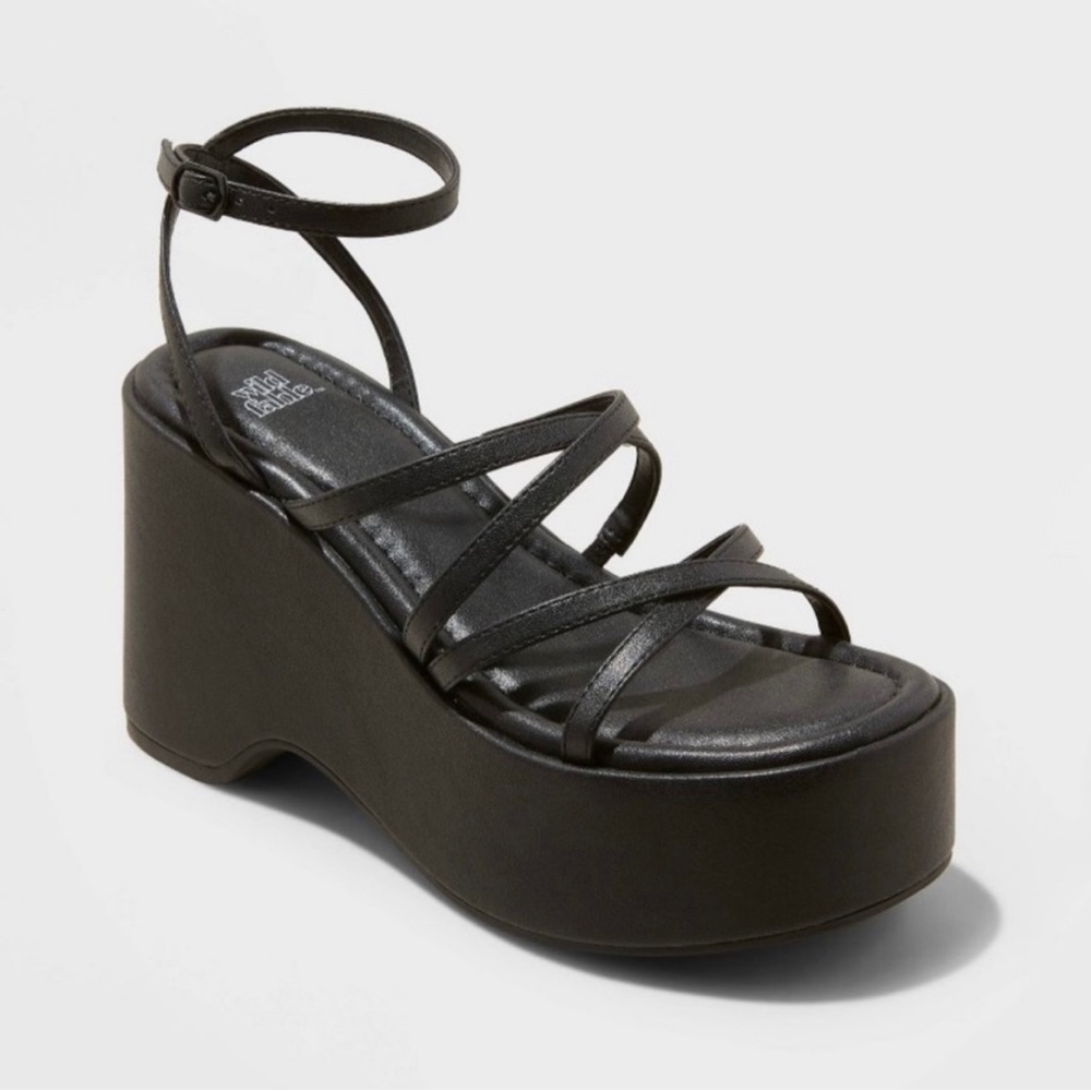 NWT wild fable Liza Platform Sandals